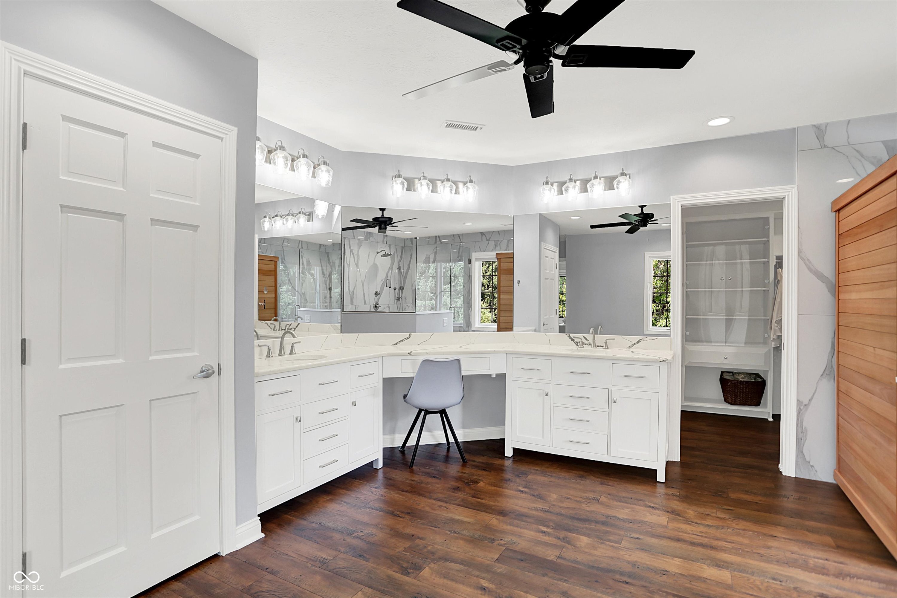 Carmel, Indiana, 46032, United States, 5 Bedrooms Bedrooms, ,5 BathroomsBathrooms,Residential,For Sale,2005635