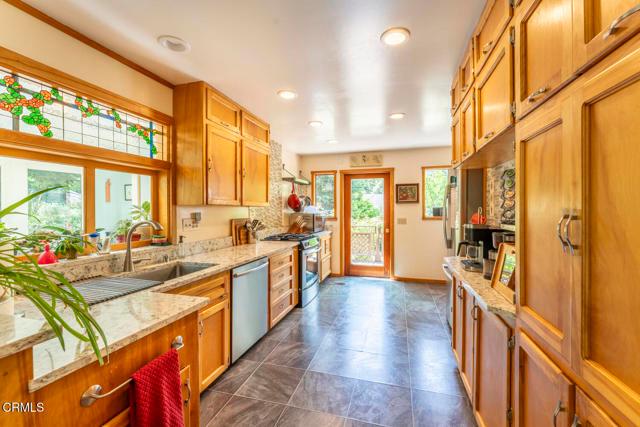 Mendocino, California, 95460, United States, 4 Bedrooms Bedrooms, ,3 BathroomsBathrooms,Residential,For Sale,1861909