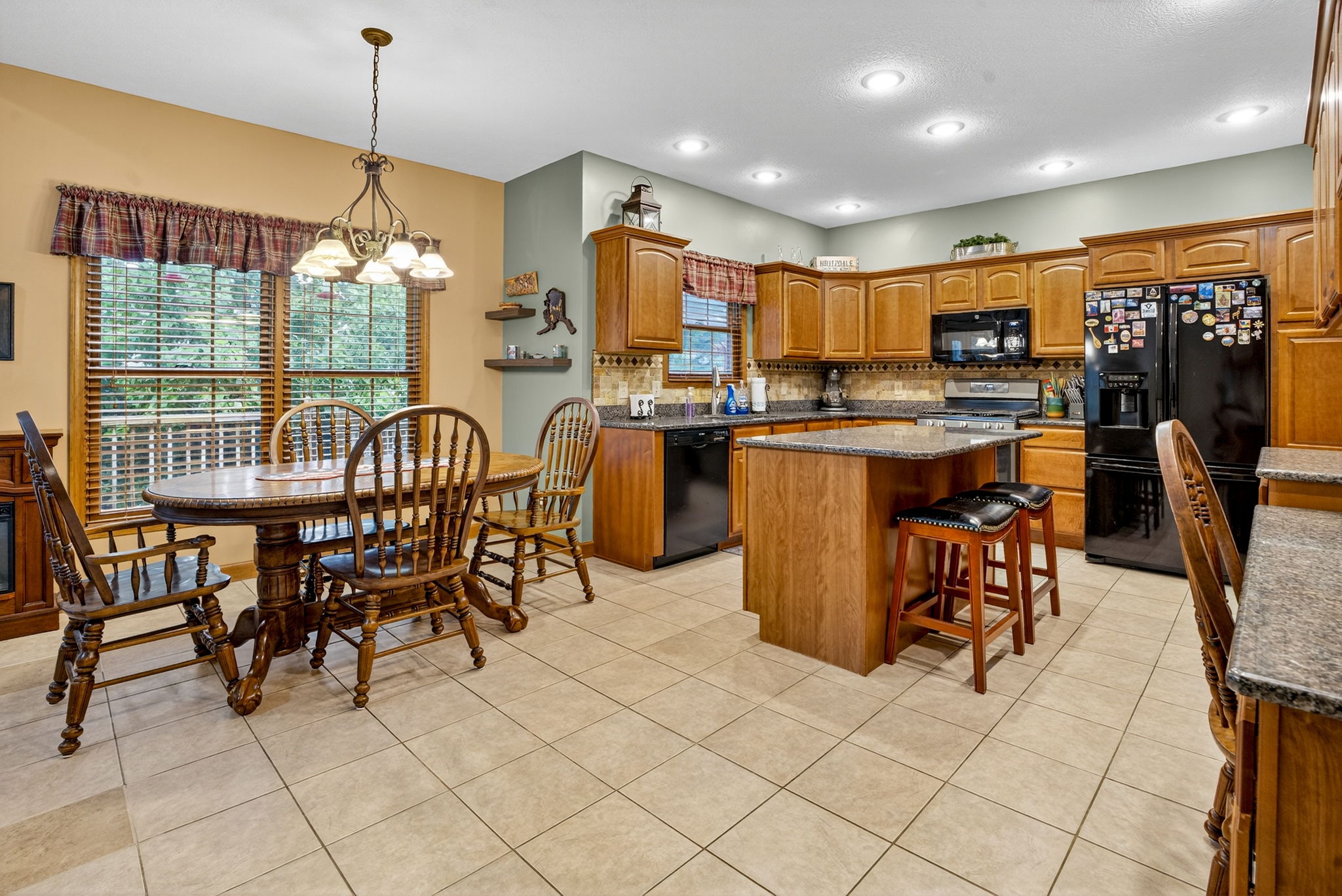 Terre Haute, Indiana, 47802, United States, 4 Bedrooms Bedrooms, ,4 BathroomsBathrooms,Residential,For Sale,1976362