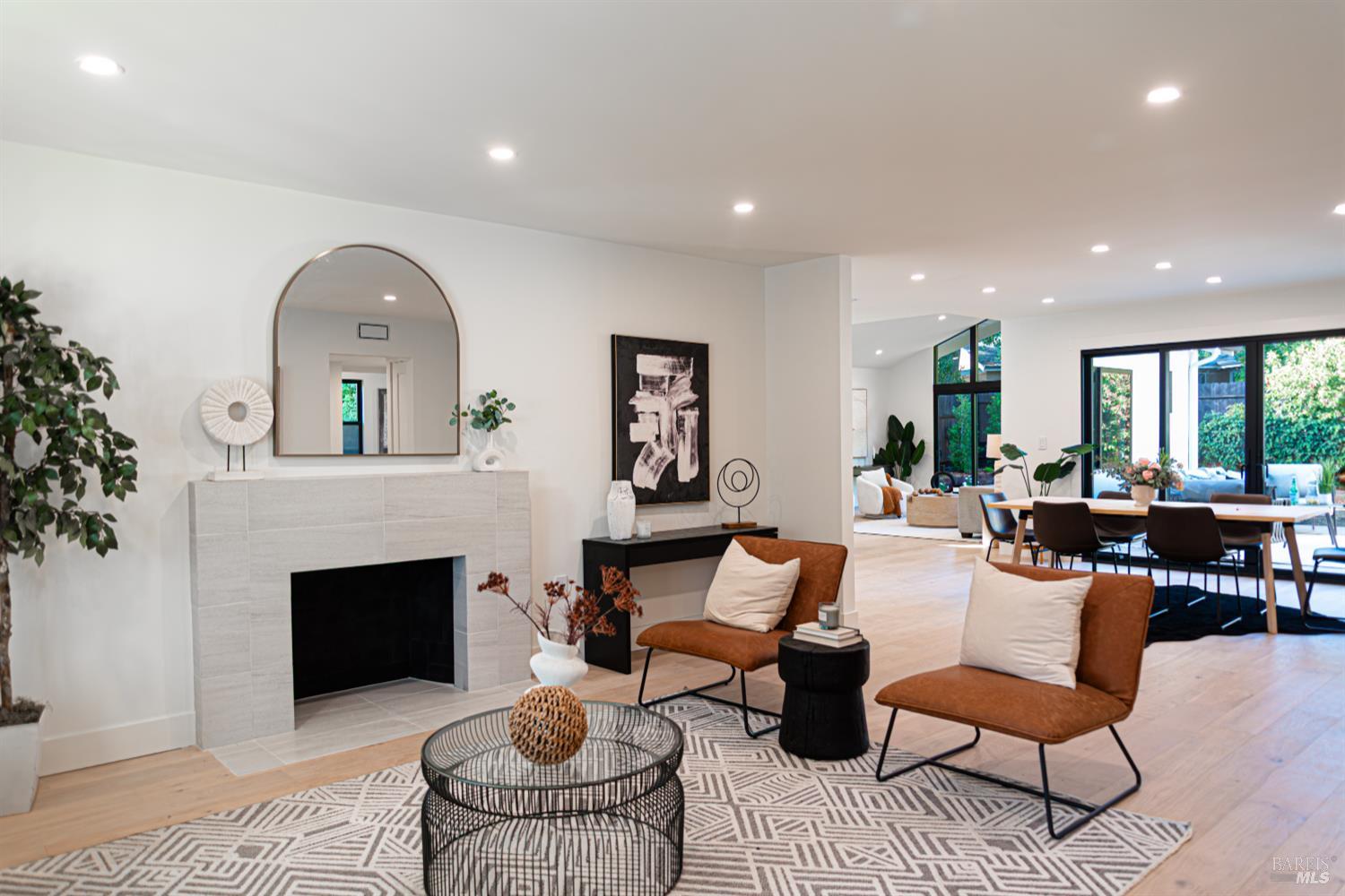 San Rafael, California, 94903, United States, 4 Bedrooms Bedrooms, ,3 BathroomsBathrooms,Residential,For Sale,1992901