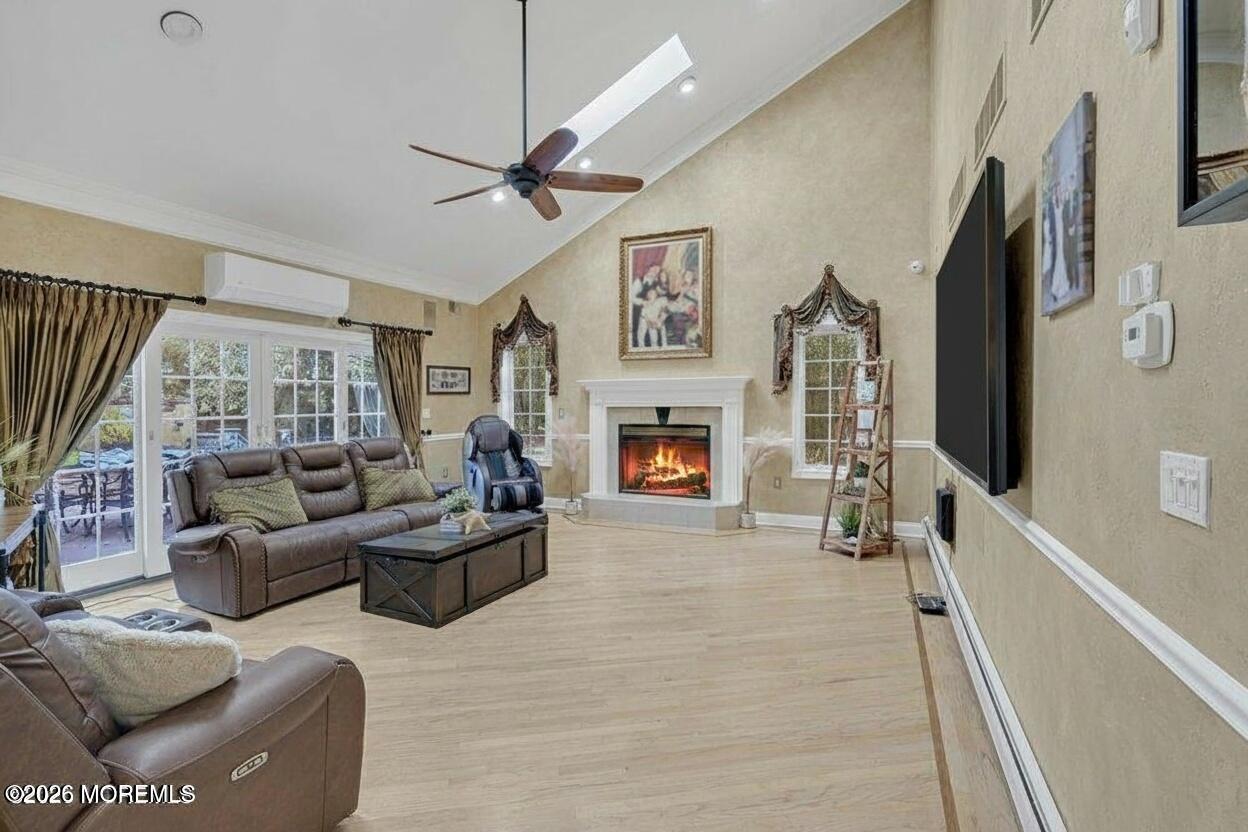 Manalapan, New Jersey, 07726, United States, 4 Bedrooms Bedrooms, ,5 BathroomsBathrooms,Residential,For Sale,2042369