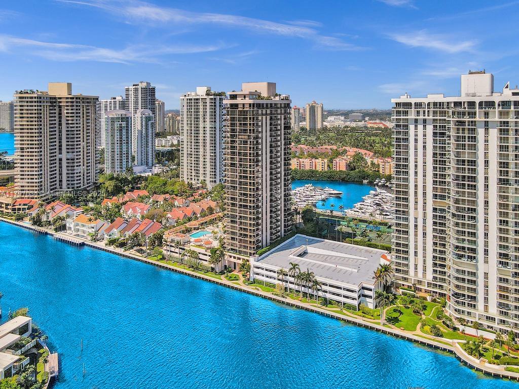 Aventura, Florida, 33180, United States, 4 Bedrooms Bedrooms, ,5 BathroomsBathrooms,Residential,For Sale,1796989