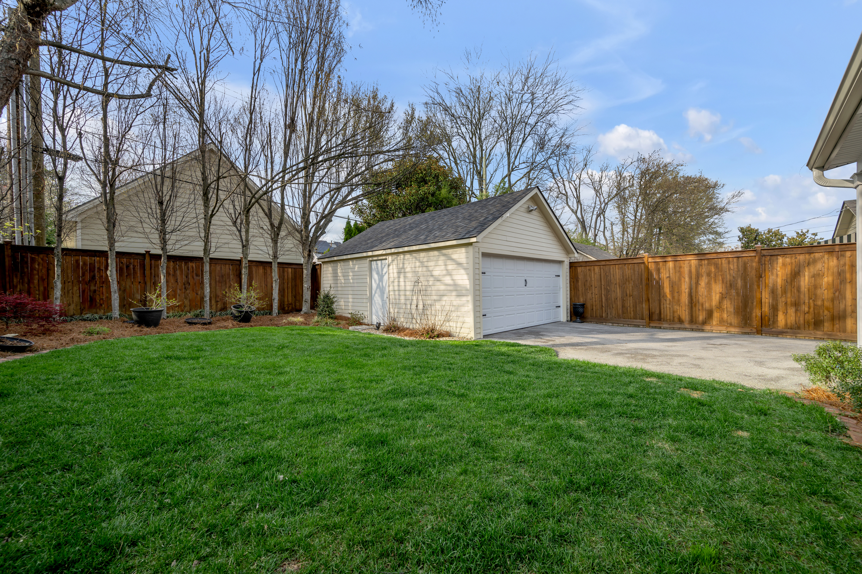  325 Kingsway Drive - 物件實景