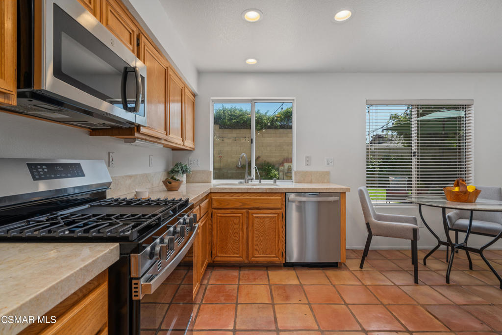 Ventura, California, 93004, United States, 4 Bedrooms Bedrooms, ,3 BathroomsBathrooms,Residential,For Sale,1911209