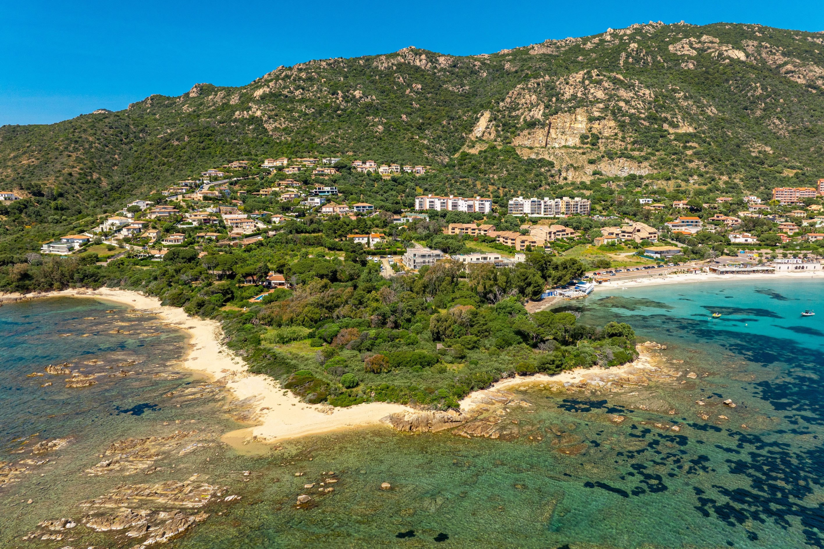  Luxury villa with pool and sea view, Sanguinary road Ajaccio - Corsica - 物件實景