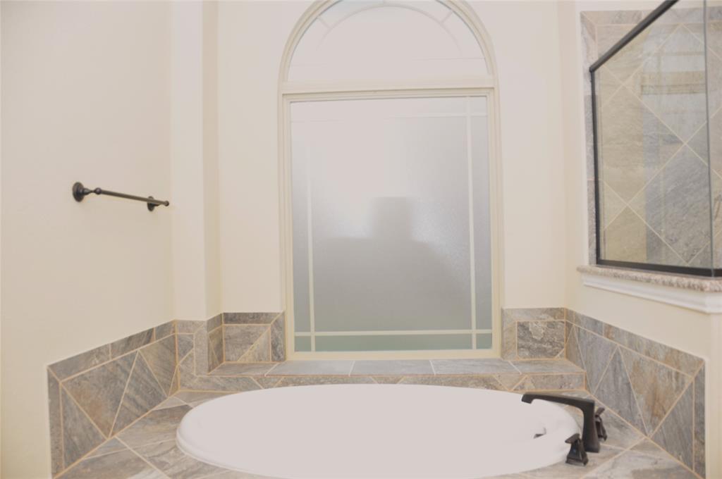 218 Crestview Drive, Midlothian, Texas, 76065, United States, 5 Bedrooms Bedrooms, ,5 BathroomsBathrooms,Residential,For Sale,218 crestview DR,1556198