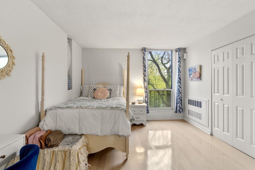 Brookline, Massachusetts, 02445, United States, 2 Bedrooms Bedrooms, ,2 BathroomsBathrooms,Residential,For Sale,1806291