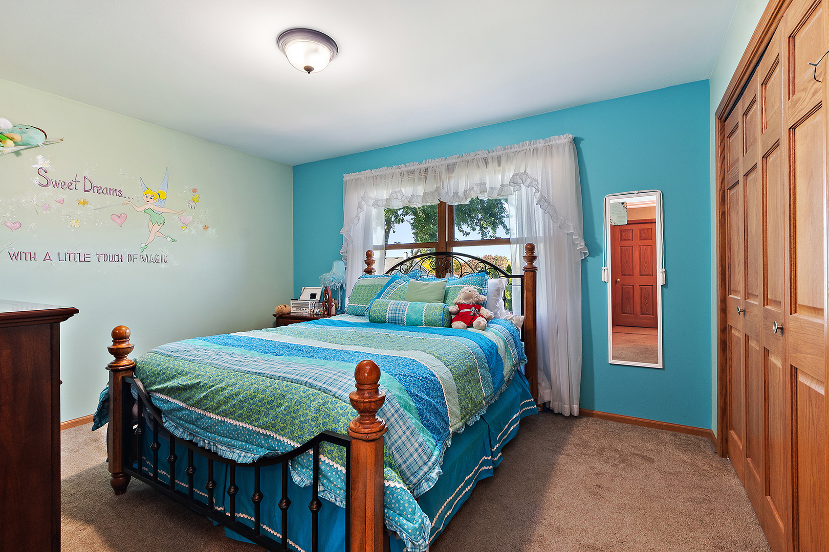 Orland Park, Illinois, 60467, United States, 4 Bedrooms Bedrooms, ,4 BathroomsBathrooms,Residential,For Sale,1984094