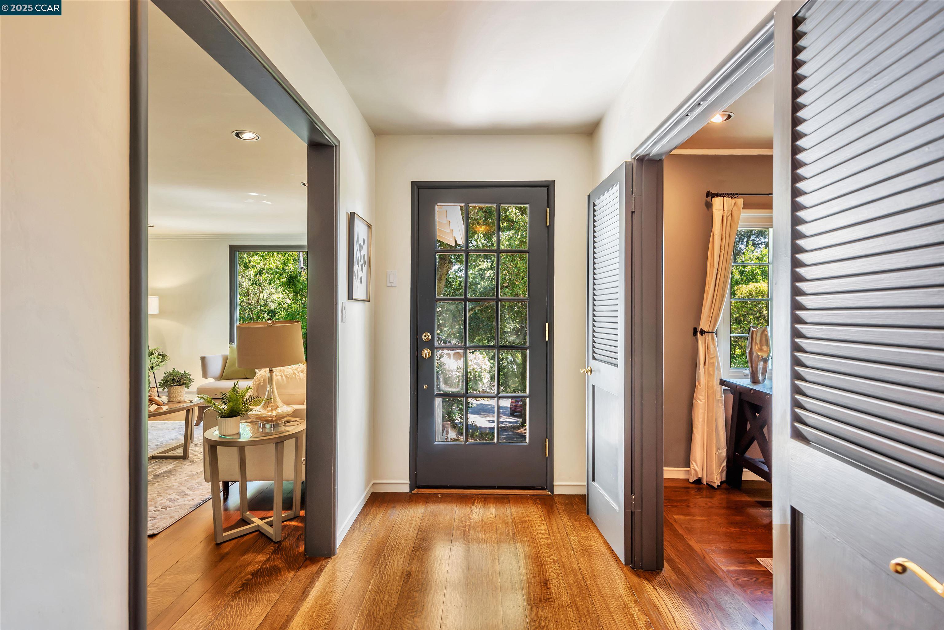 Orinda, California, 94563, United States, 4 Bedrooms Bedrooms, ,3 BathroomsBathrooms,Residential,For Sale,1885417
