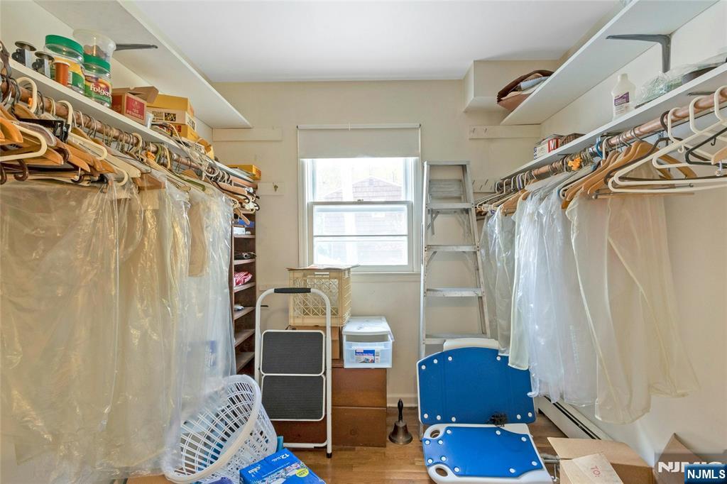 River Vale, New Jersey, 07675, United States, 4 Bedrooms Bedrooms, ,3 BathroomsBathrooms,Residential,For Sale,1987522