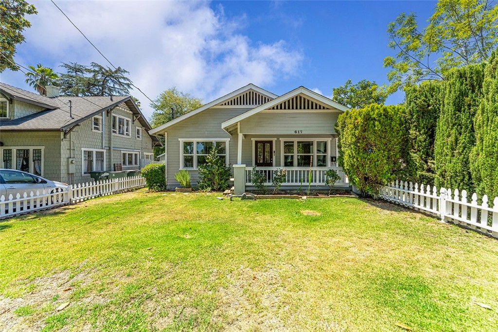 Pasadena, California, 91106, United States, 2 Bedrooms Bedrooms, ,2 BathroomsBathrooms,Residential,For Sale,1904440