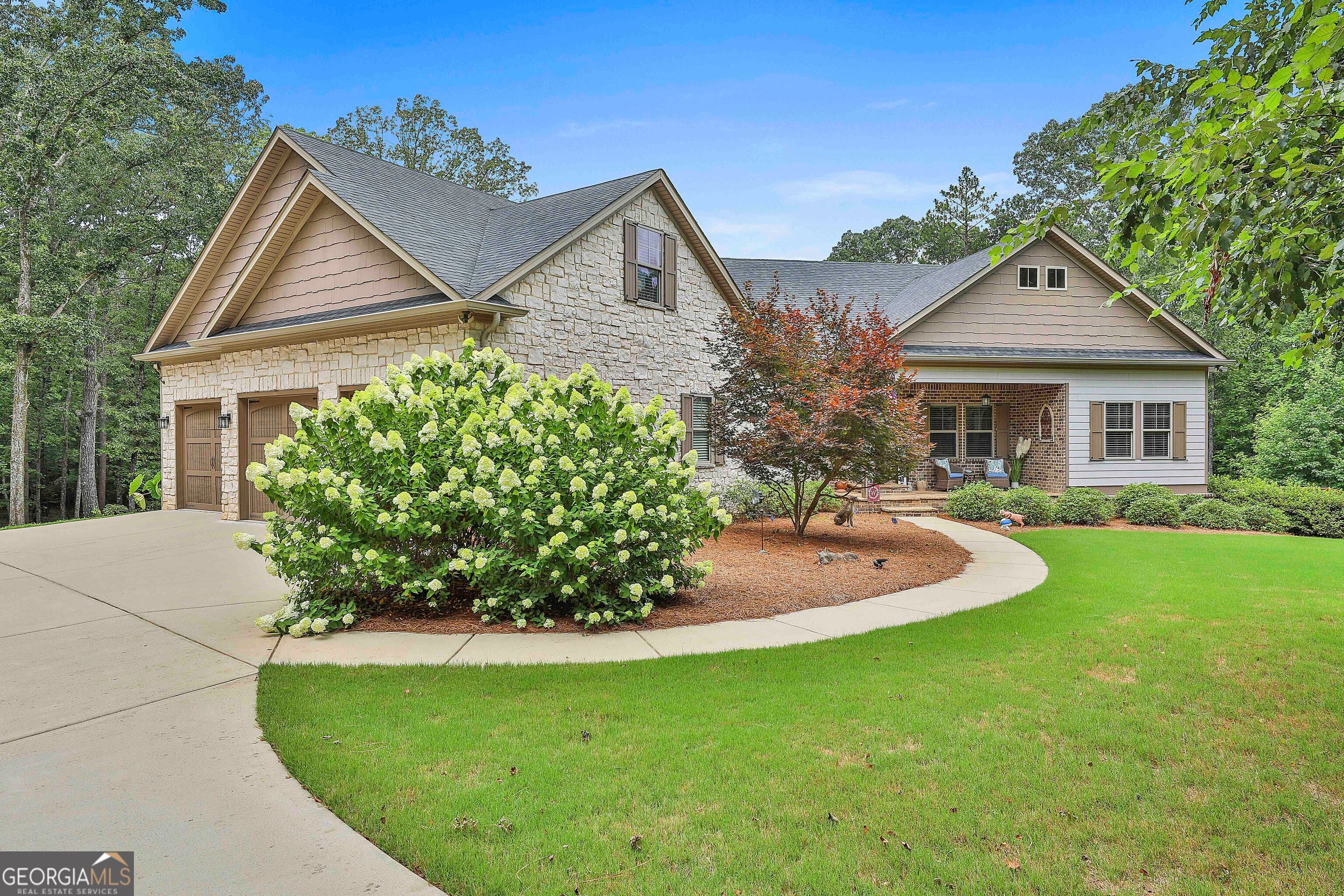 Dallas, Georgia, 30157, United States, 6 Bedrooms Bedrooms, ,6 BathroomsBathrooms,Residential,For Sale,1885039