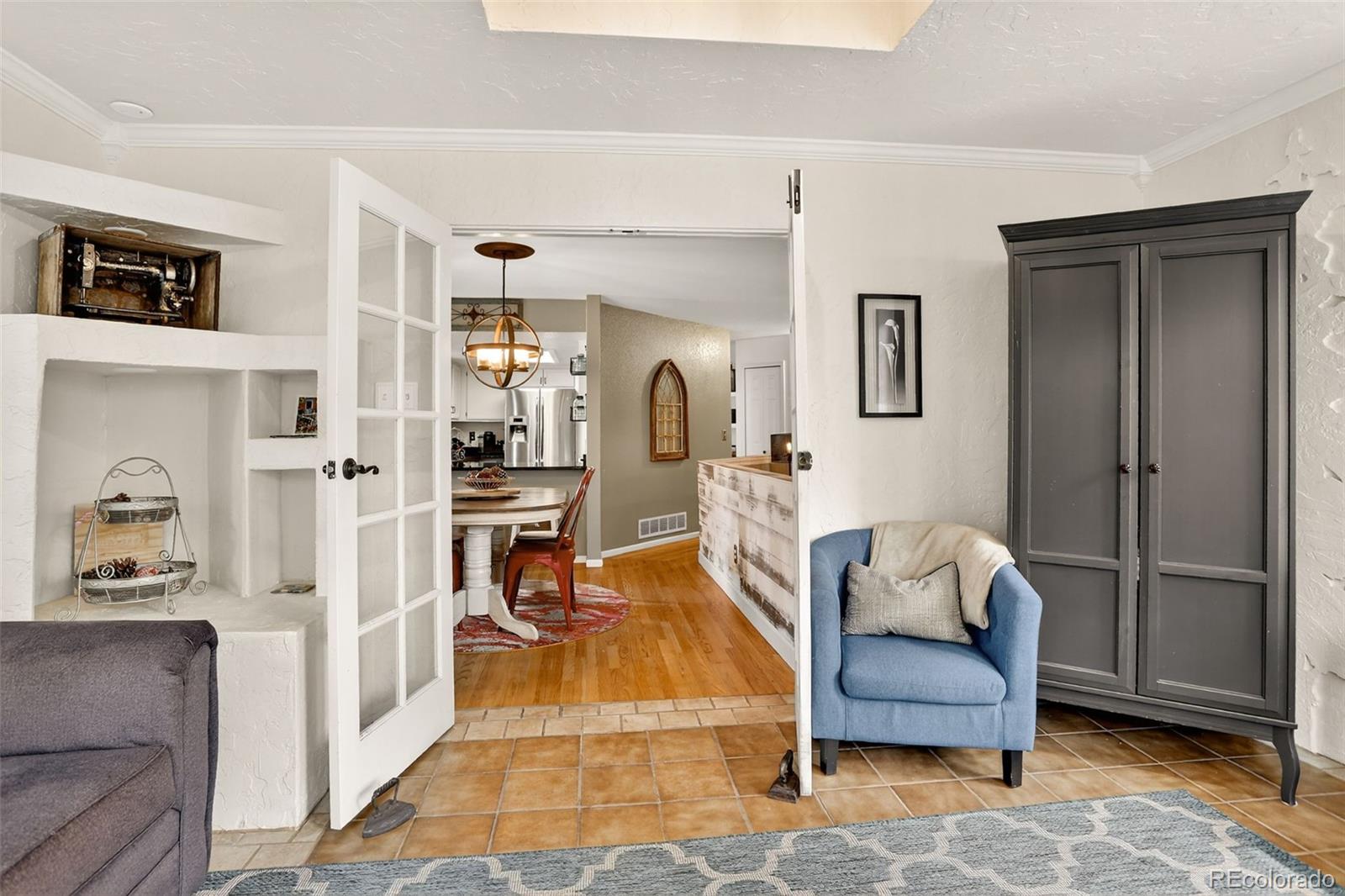 Littleton, Colorado, 80123, United States, 3 Bedrooms Bedrooms, ,3 BathroomsBathrooms,Residential,For Sale,1918351