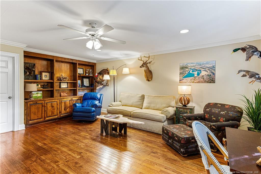 Fayetteville, North Carolina, 28305, United States, 3 Bedrooms Bedrooms, ,6 BathroomsBathrooms,Residential,For Sale,1986476