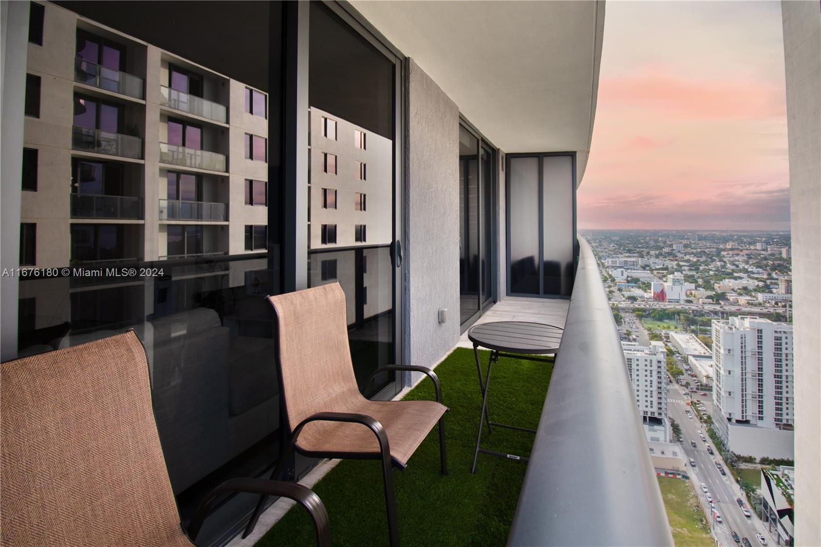 55 SW 9th St Unit 3810, Miami, Florida, 33130, United States, 1 Bedroom Bedrooms, ,2 BathroomsBathrooms,Residential,For Sale,55 SW 9th St Unit 3810,1642010