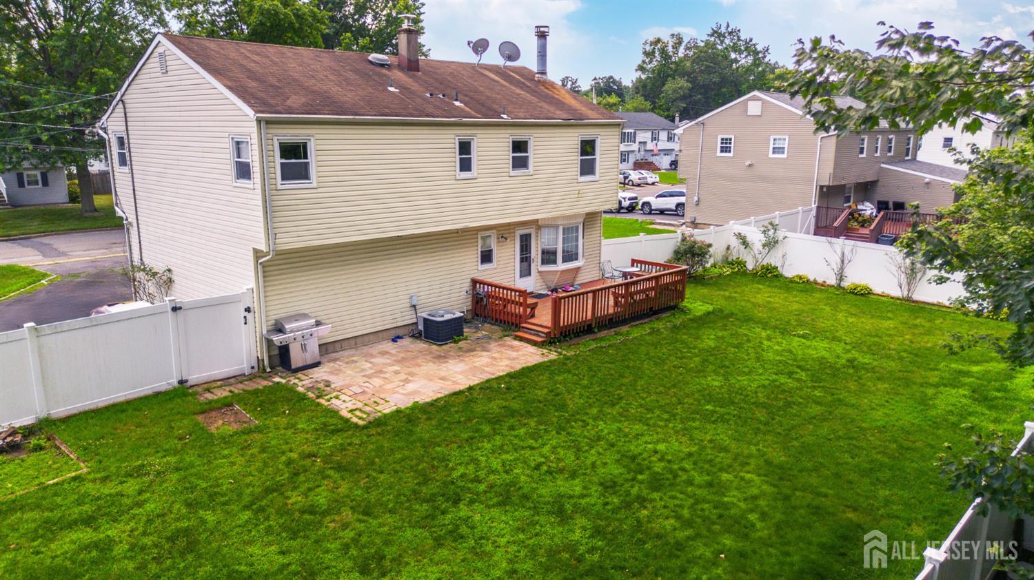 South Plainfield, New Jersey, 07080, United States, 4 Bedrooms Bedrooms, ,2 BathroomsBathrooms,Residential,For Sale,1992169