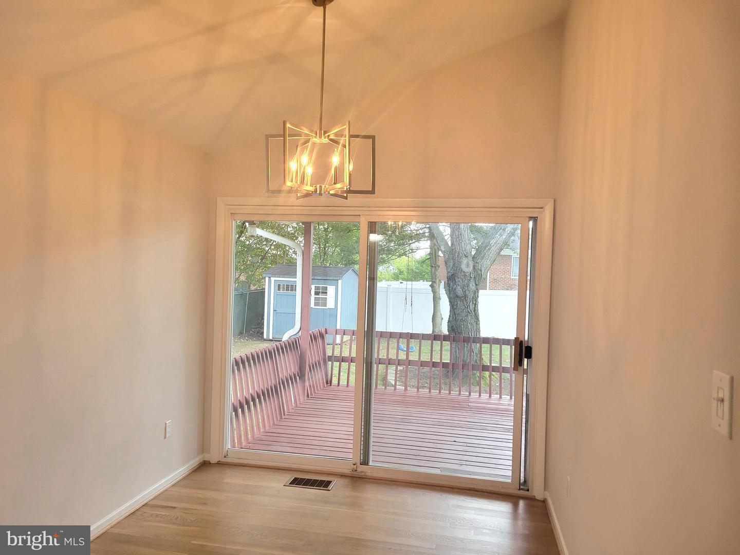 Springfield, Virginia, 22150, United States, 3 Bedrooms Bedrooms, ,2 BathroomsBathrooms,Residential,For Sale,1969546