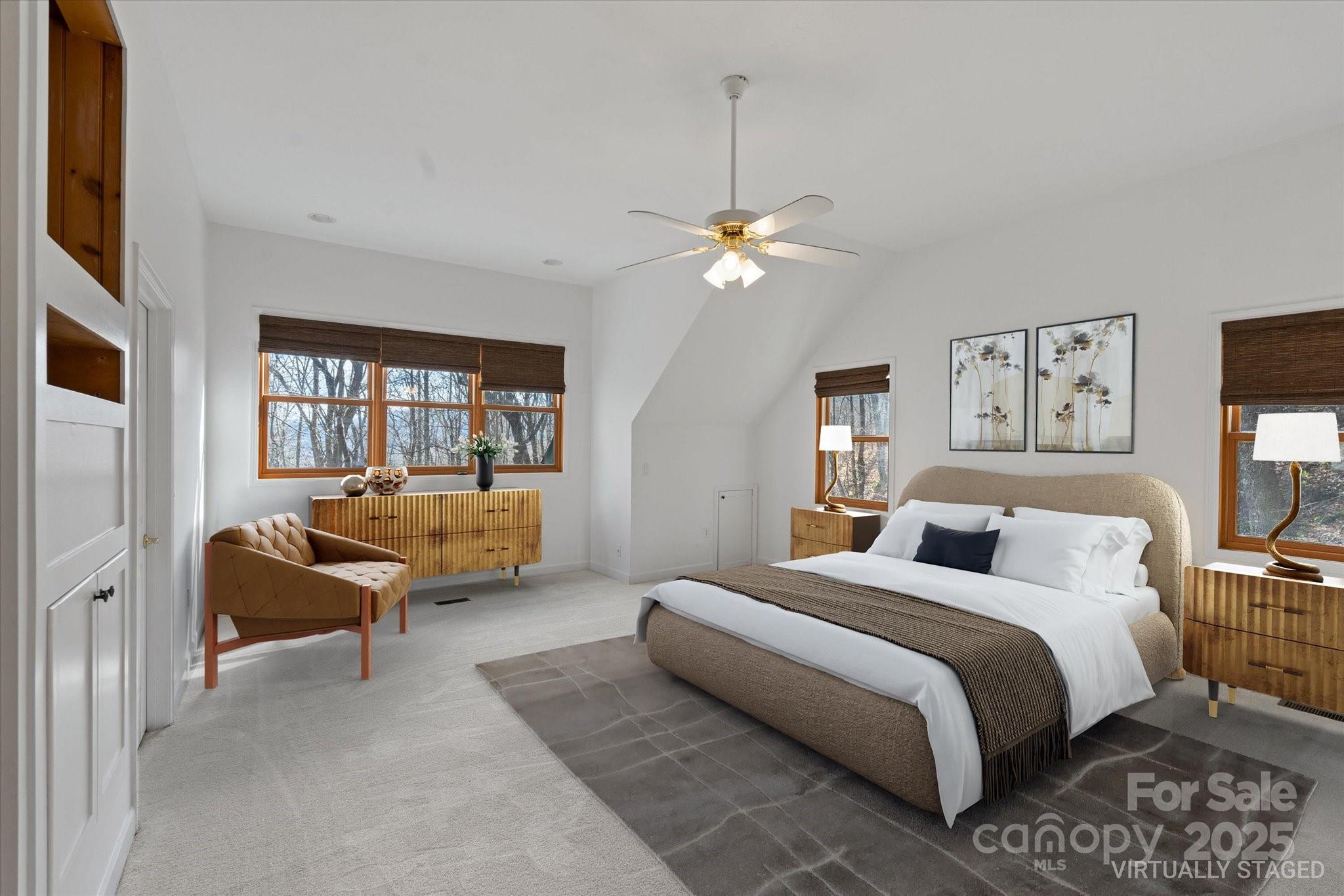 Waynesville, North Carolina, 28786, United States, 3 Bedrooms Bedrooms, ,3 BathroomsBathrooms,Residential,For Sale,1992184