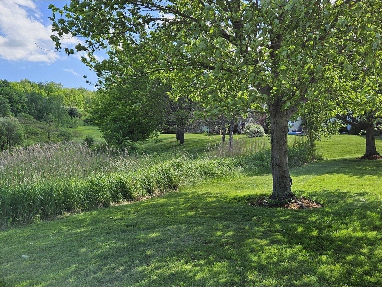 Williston, Vermont, 05495, United States, 2 Bedrooms Bedrooms, ,3 BathroomsBathrooms,Residential,For Sale,1896161