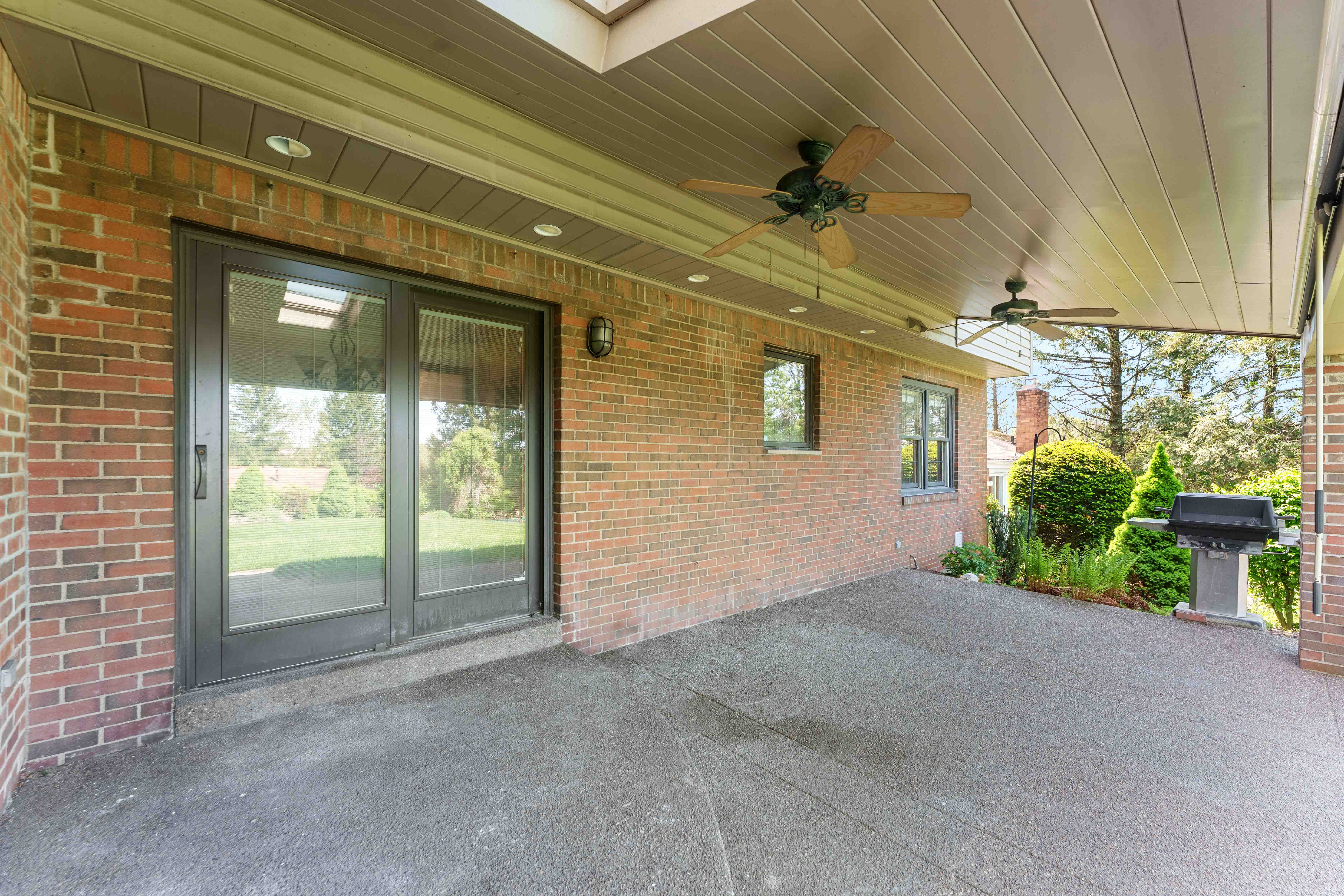 122 Tynewood Drive, Turtle Creek, PA 15145 - 物件實景