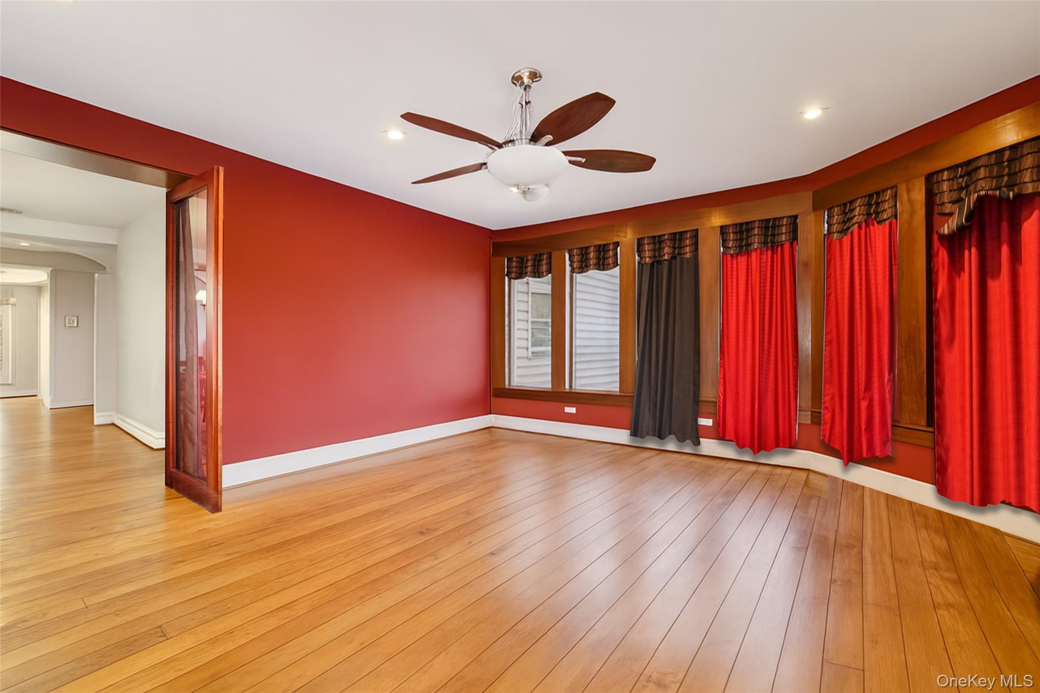 Washingtonville, New York, 10992, United States, 4 Bedrooms Bedrooms, ,4 BathroomsBathrooms,Residential,For Sale,2017576