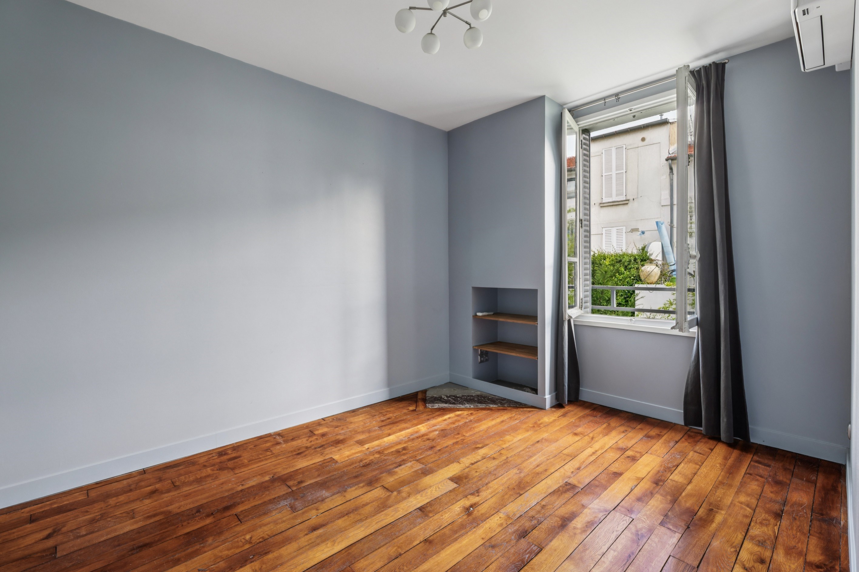  Charming 4 bedrooms house with garden - Paris 16th - 物件實景