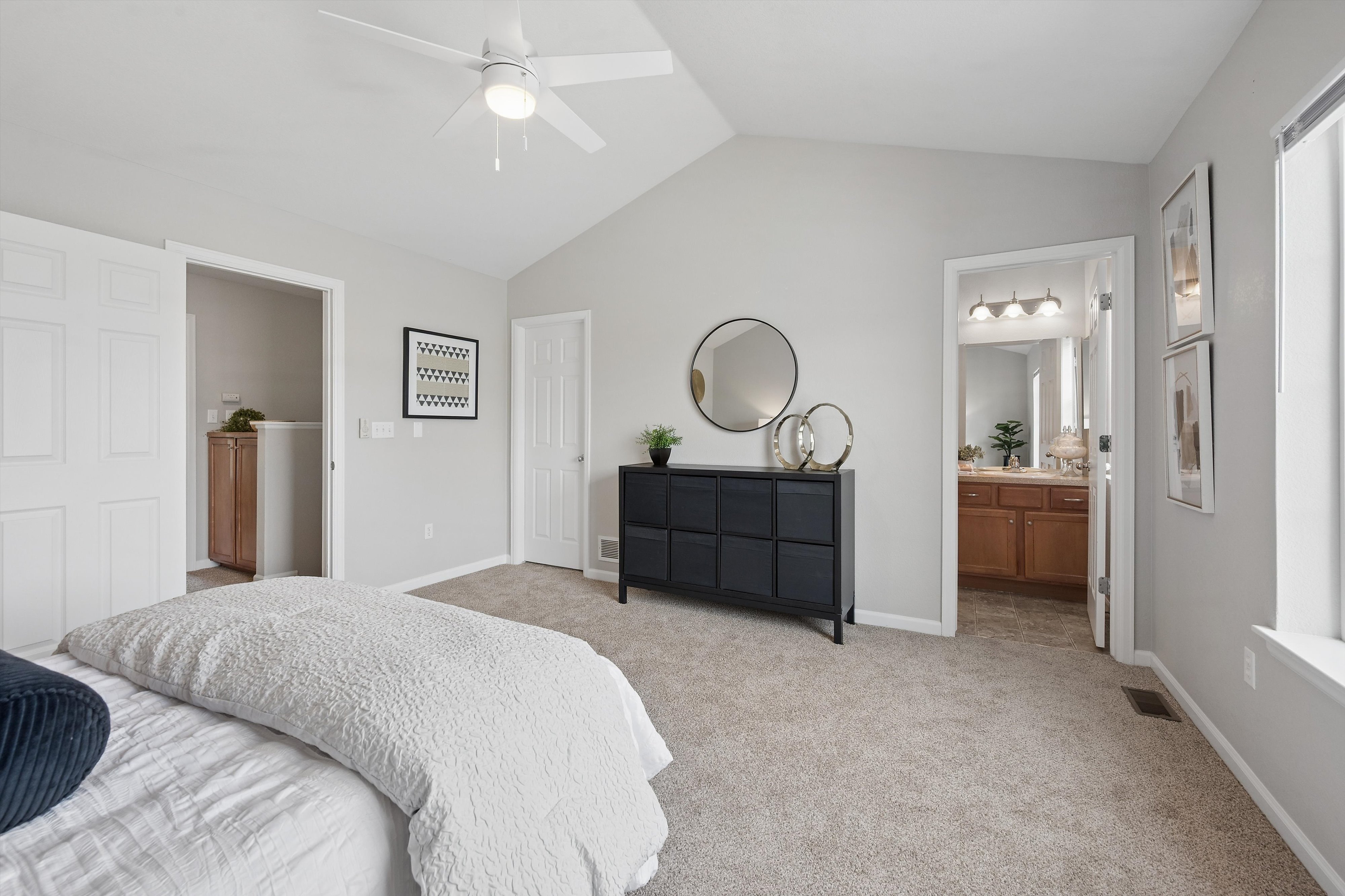  Charming Townhome In Sought After Central Park Location - 物件實景