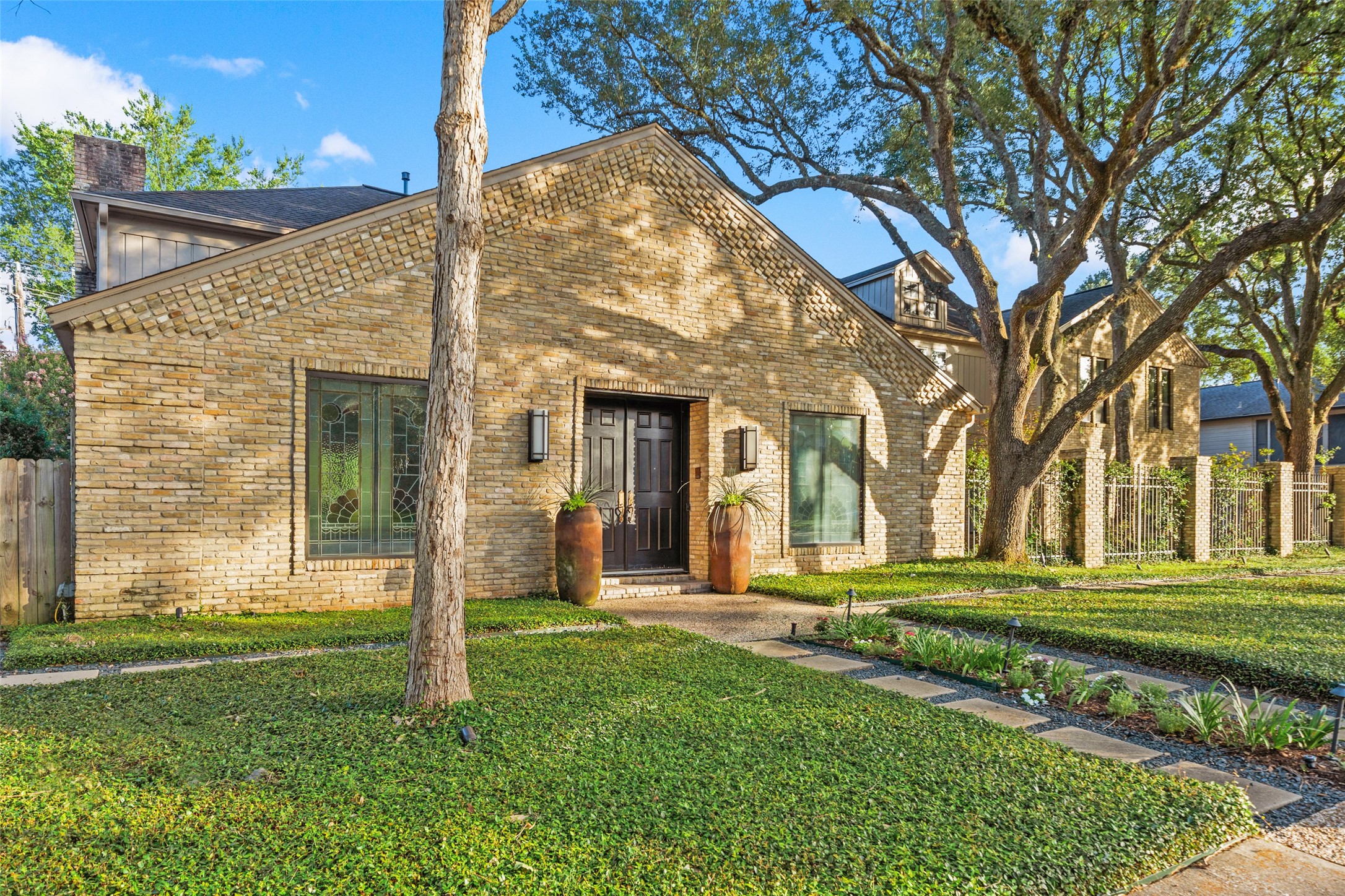  16310 Brook Forest Drive - 物件實景