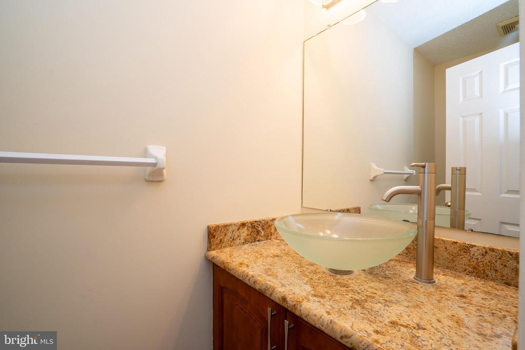 Princeton, New Jersey, 08540, United States, 4 Bedrooms Bedrooms, ,4 BathroomsBathrooms,Residential,For Sale,1938433