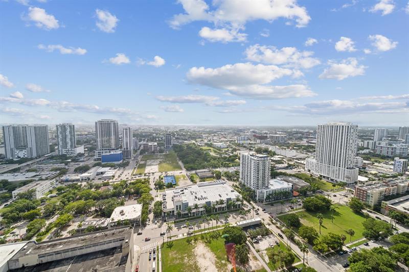 Miami, Florida, 33132, United States, 2 Bedrooms Bedrooms, ,2 BathroomsBathrooms,Residential,For Sale,1793358