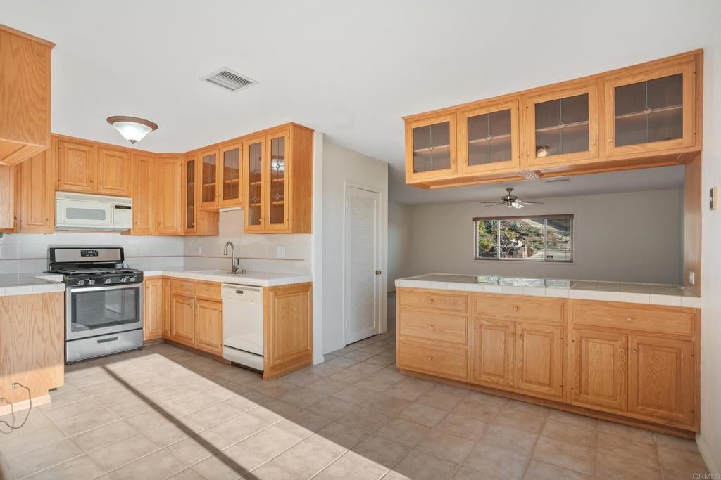 El Cajon, California, 92021, United States, 3 Bedrooms Bedrooms, ,2 BathroomsBathrooms,Residential,For Sale,2003187