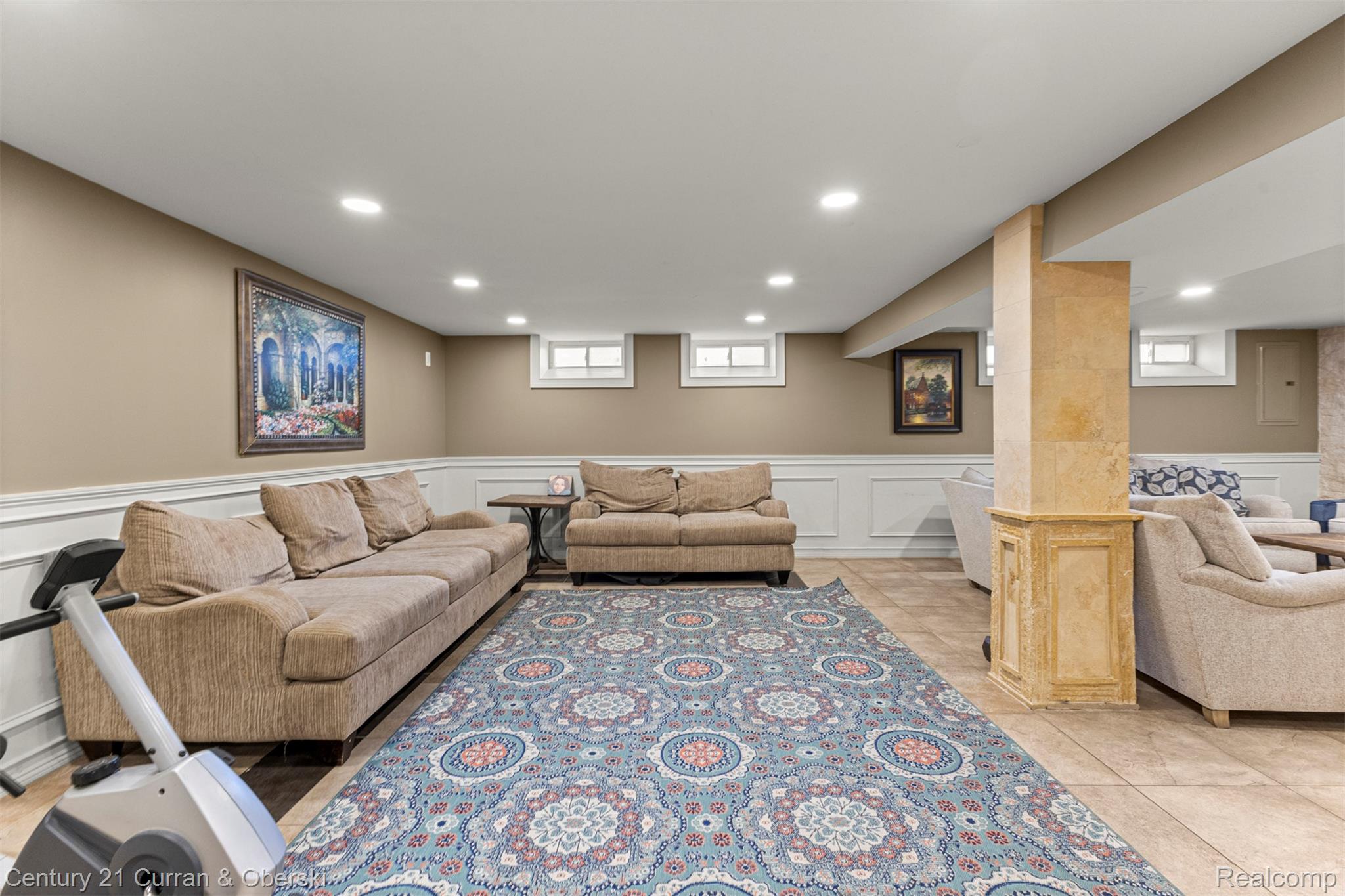 Dearborn Heights, Michigan, 48127, United States, 3 Bedrooms Bedrooms, ,3 BathroomsBathrooms,Residential,For Sale,1979966