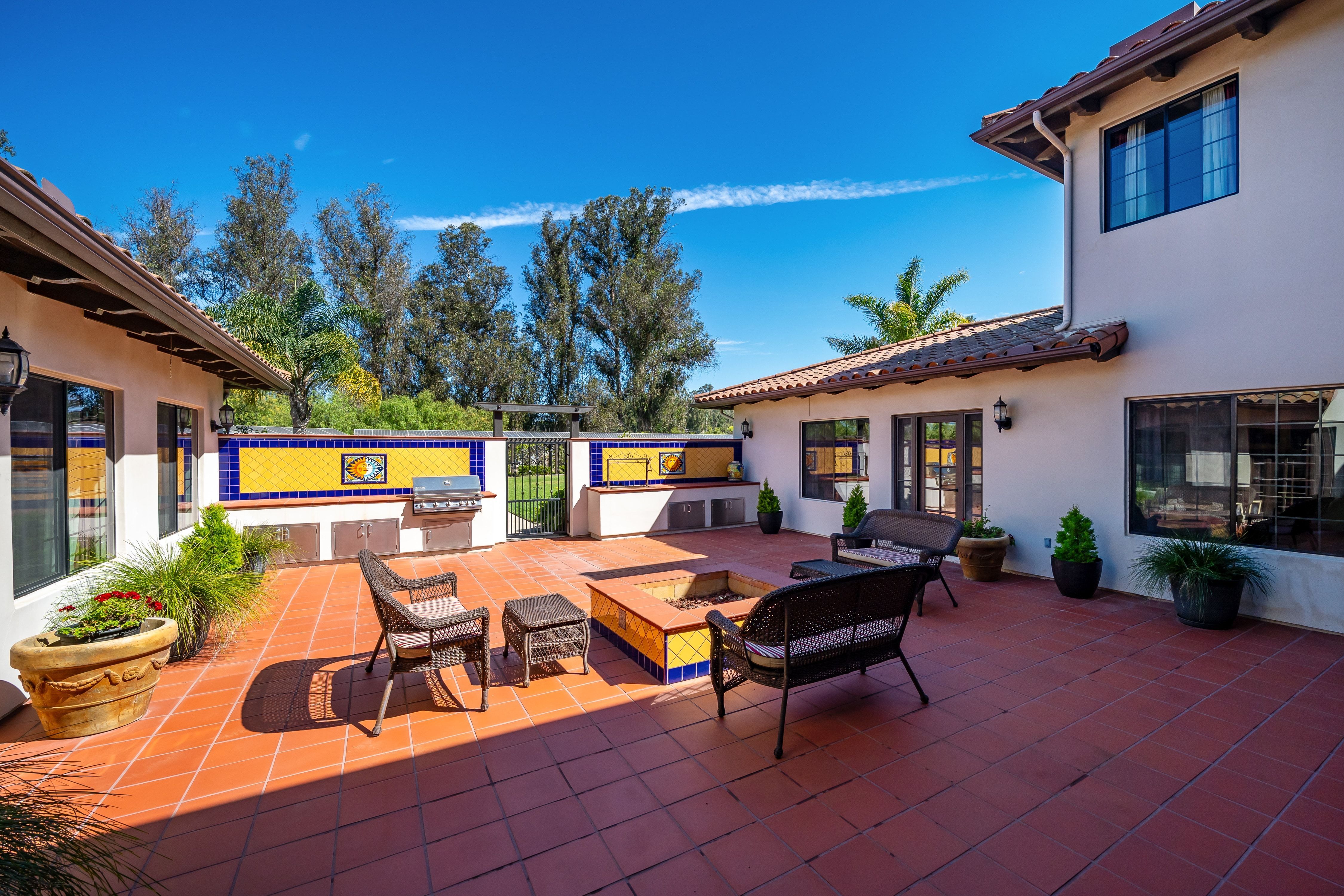  A Timeless Spanish Colonial Estate of Rare Distinction - 物件實景
