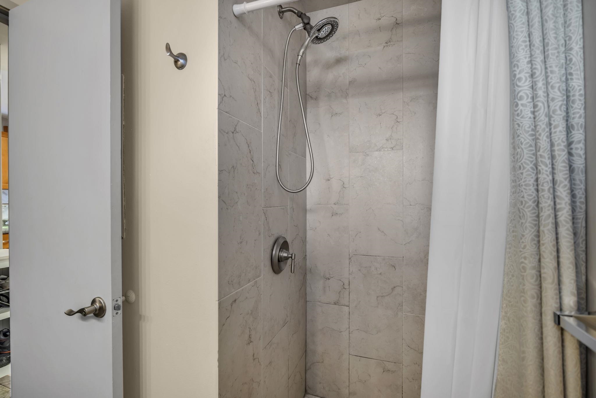 Lahaina, Hawaii, 96761, United States, 1 Bedroom Bedrooms, ,2 BathroomsBathrooms,Residential,For Sale,1821308