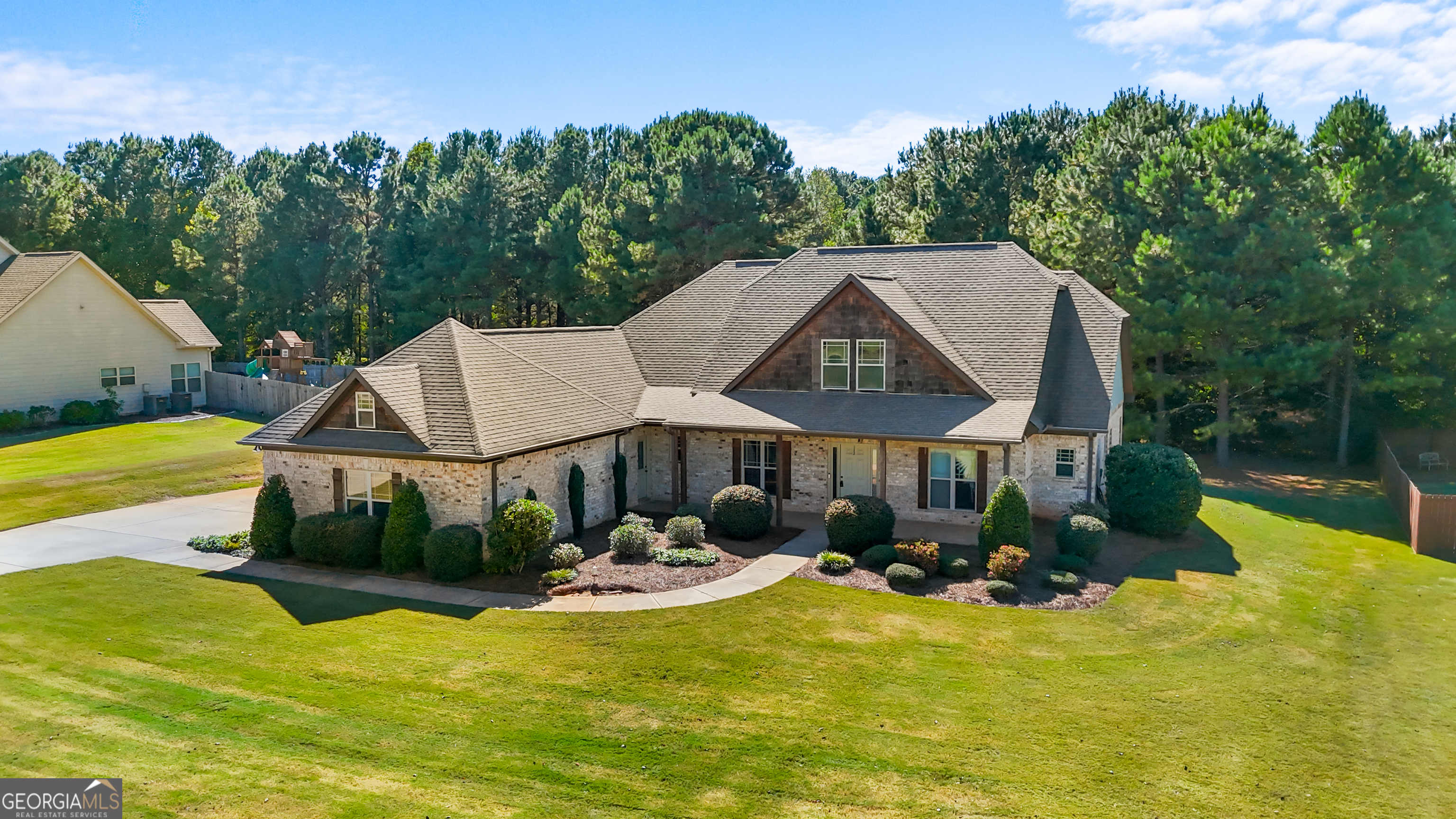 Williamson, Georgia, 30292, United States, 5 Bedrooms Bedrooms, ,4 BathroomsBathrooms,Residential,For Sale,1981614