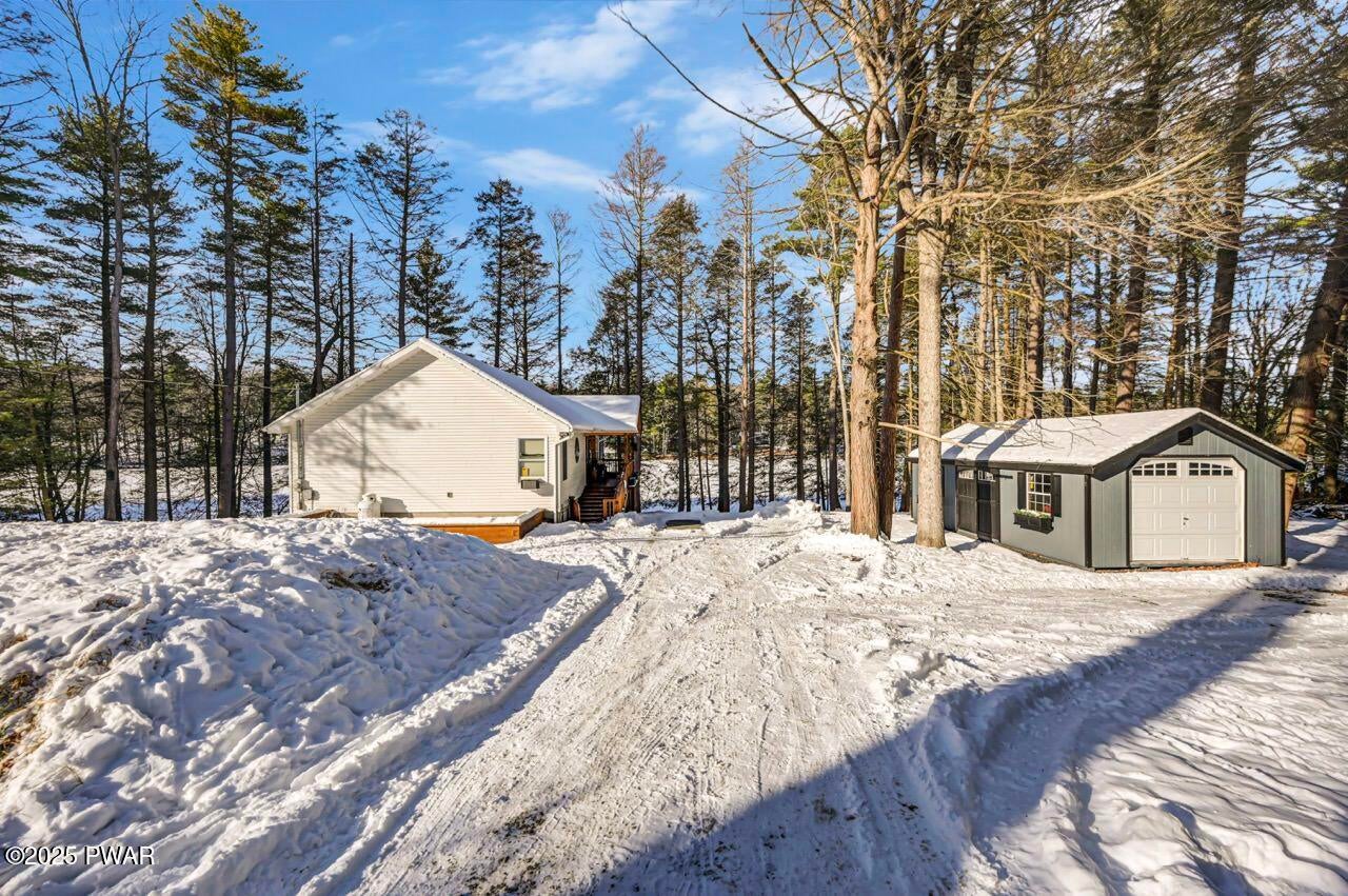 Dingmans Ferry, Pennsylvania, 18328, United States, 2 Bedrooms Bedrooms, ,1 BathroomBathrooms,Residential,For Sale,2006132