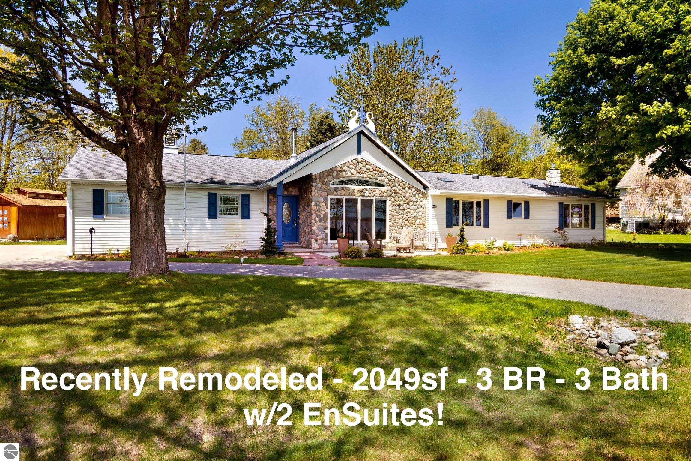 Traverse City, Michigan, 49686, United States, 3 Bedrooms Bedrooms, ,1 BathroomBathrooms,Residential,For Sale,2048667