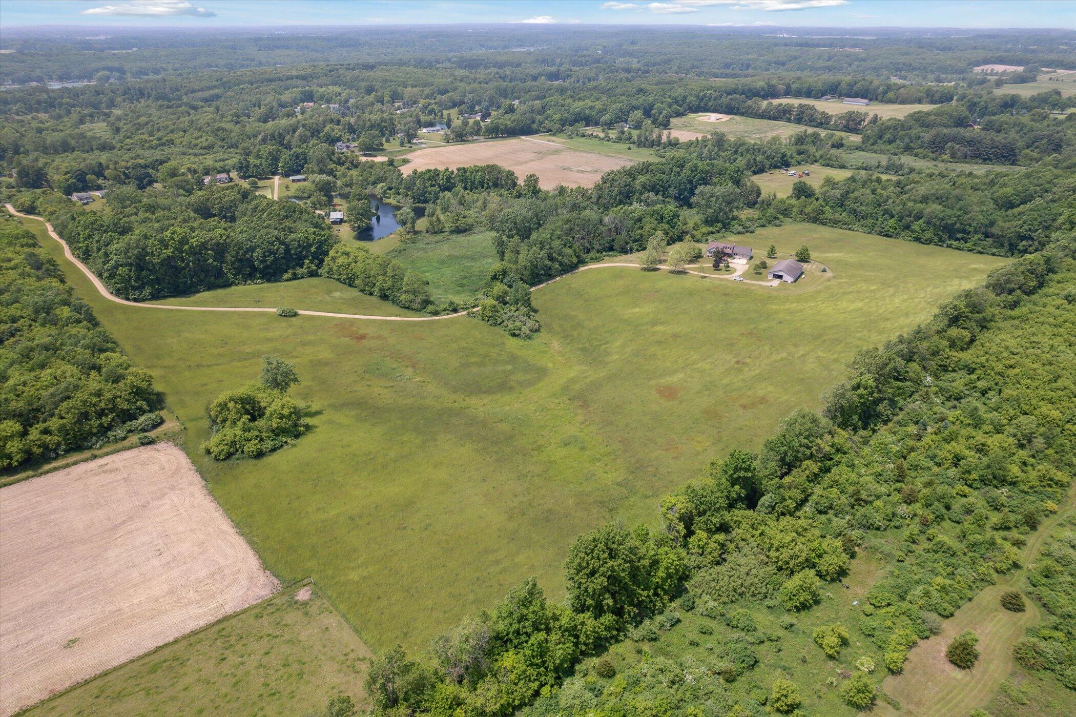 Hillsdale, Michigan, 49242, United States, 6 Bedrooms Bedrooms, ,4 BathroomsBathrooms,Residential,For Sale,1974672