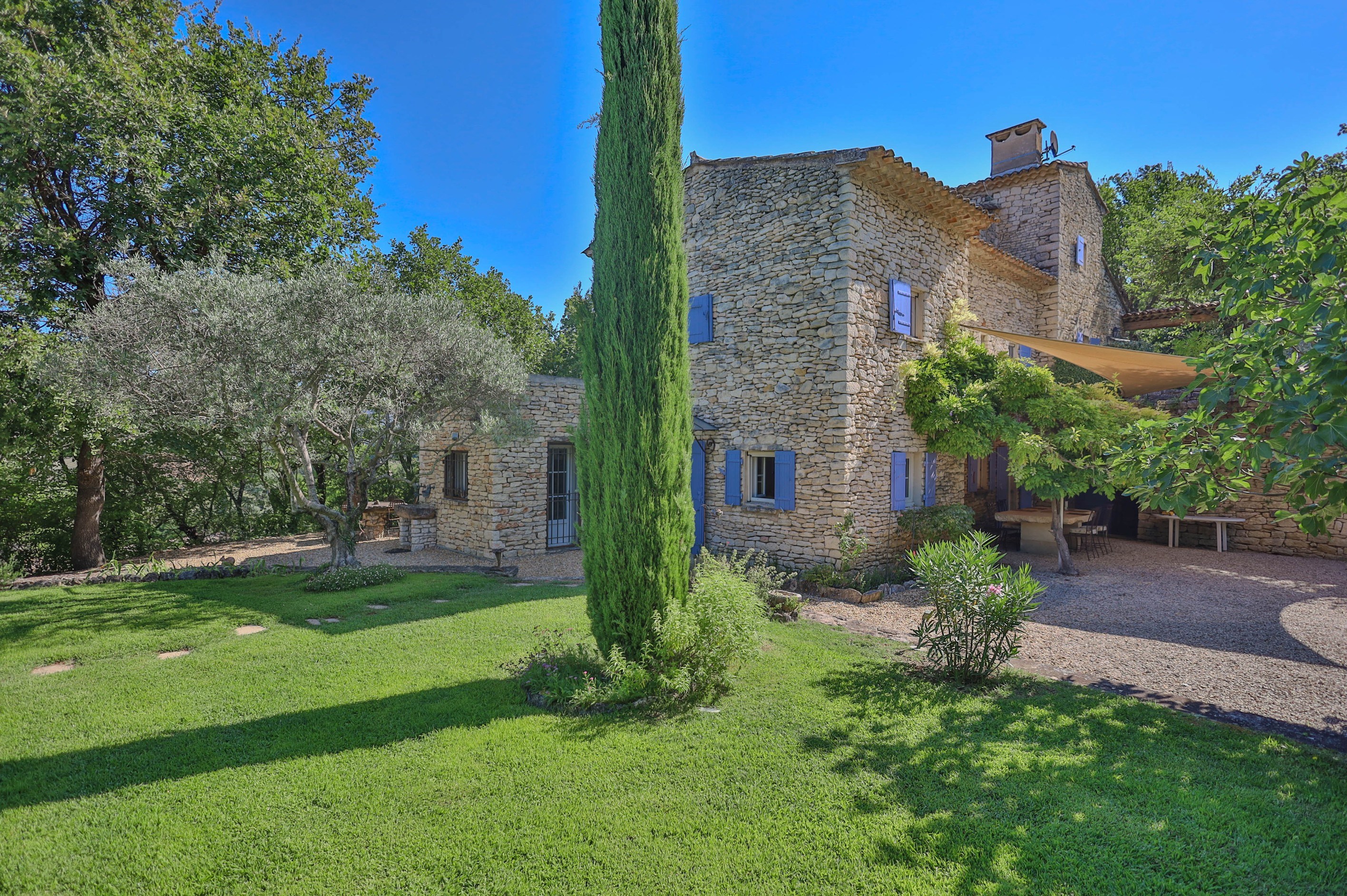  Elegant Provençal Property with Views over Gordes - 物件實景