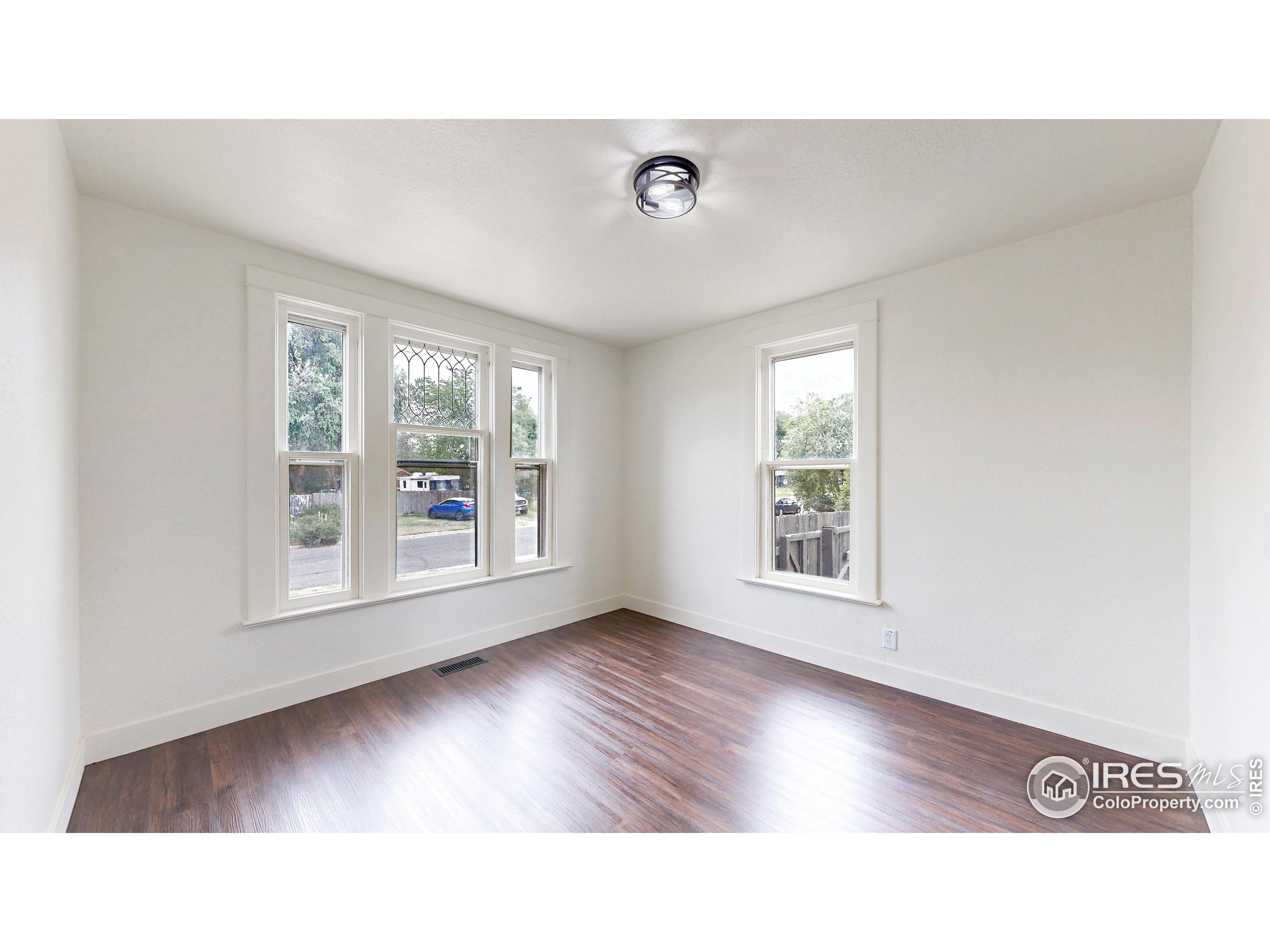 Milliken, Colorado, 80543, United States, 5 Bedrooms Bedrooms, ,1 BathroomBathrooms,Residential,For Sale,1896024