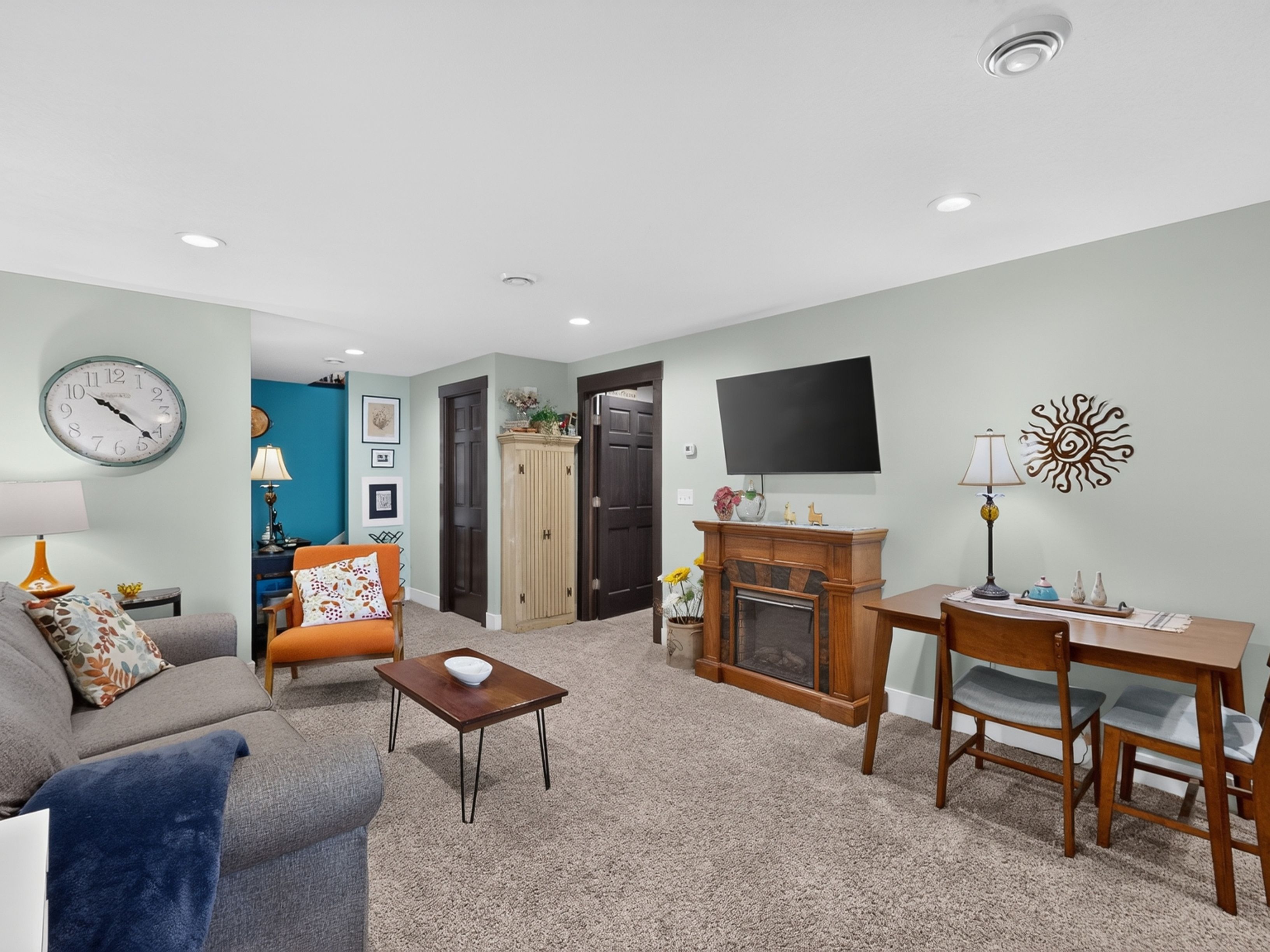  Modern Lake Pepin Retreat with Proven Income Potential - 物件實景