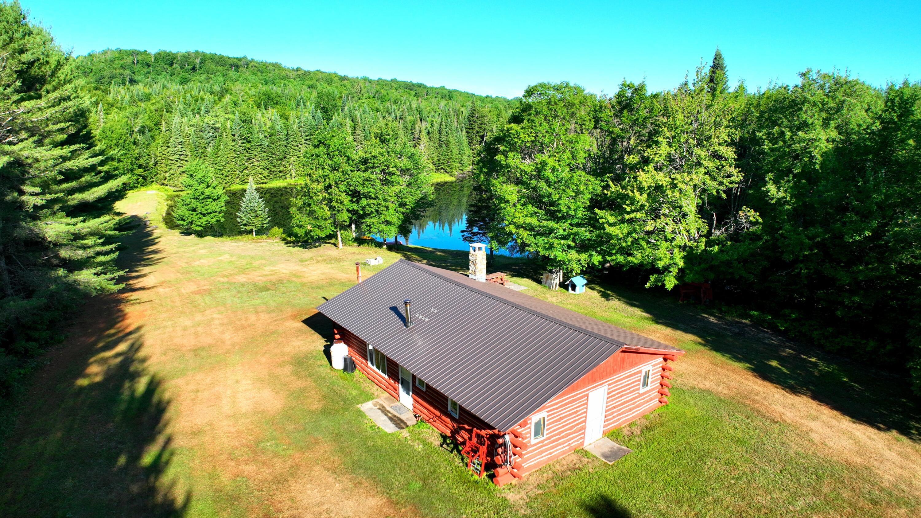 St. Regis Falls, New York, 12980, United States, 7 Bedrooms Bedrooms, ,3 BathroomsBathrooms,Residential,For Sale,1903250