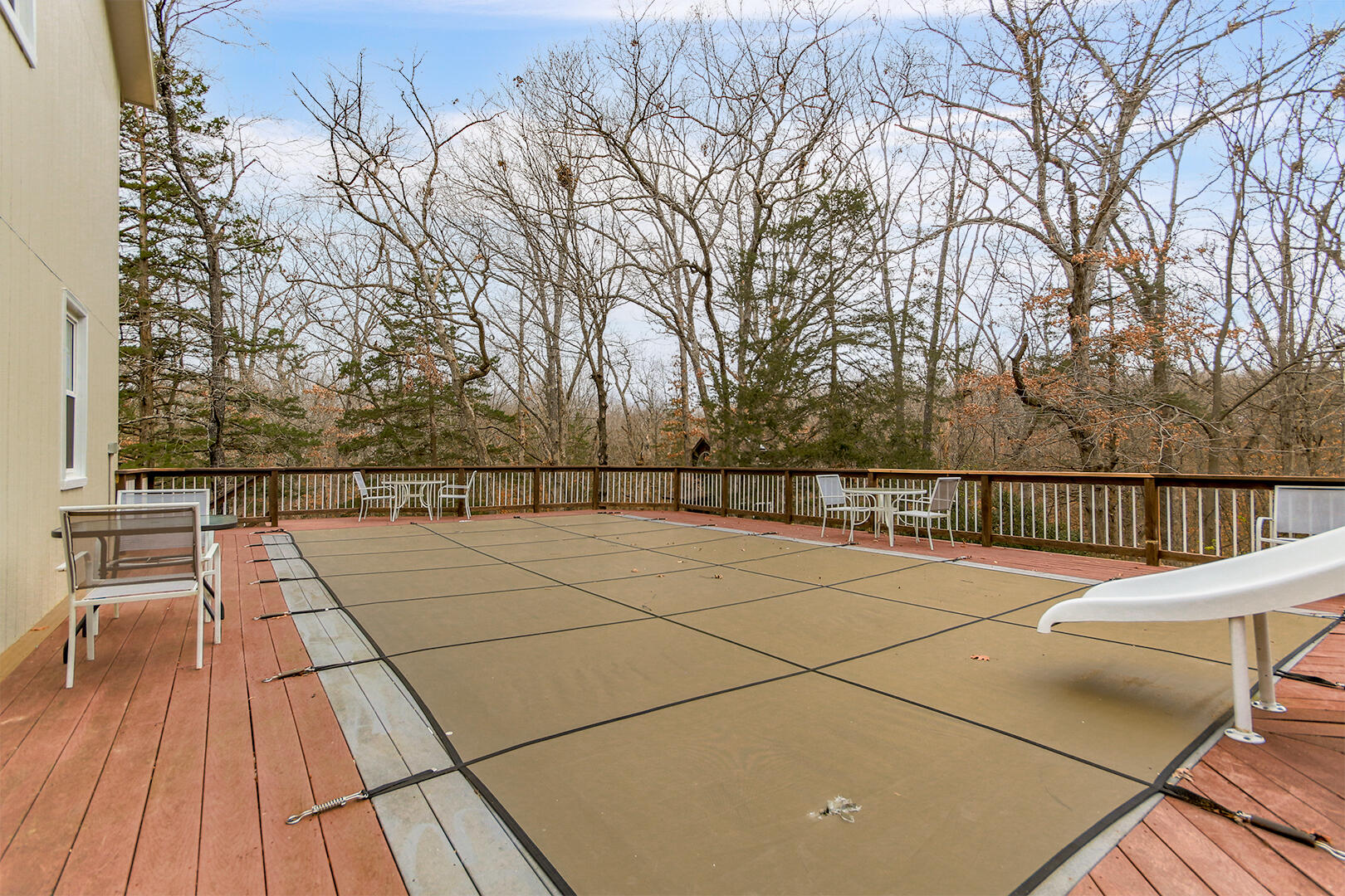 HARTSBURG, Missouri, 65039, United States, 5 Bedrooms Bedrooms, ,3 BathroomsBathrooms,Residential,For Sale,2049176