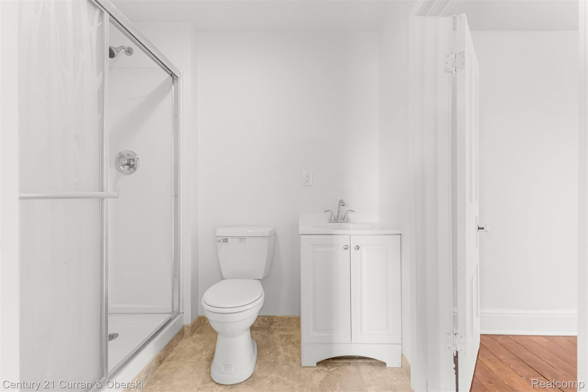 Westland, Michigan, 48185, United States, 3 Bedrooms Bedrooms, ,2 BathroomsBathrooms,Residential,For Sale,1985748