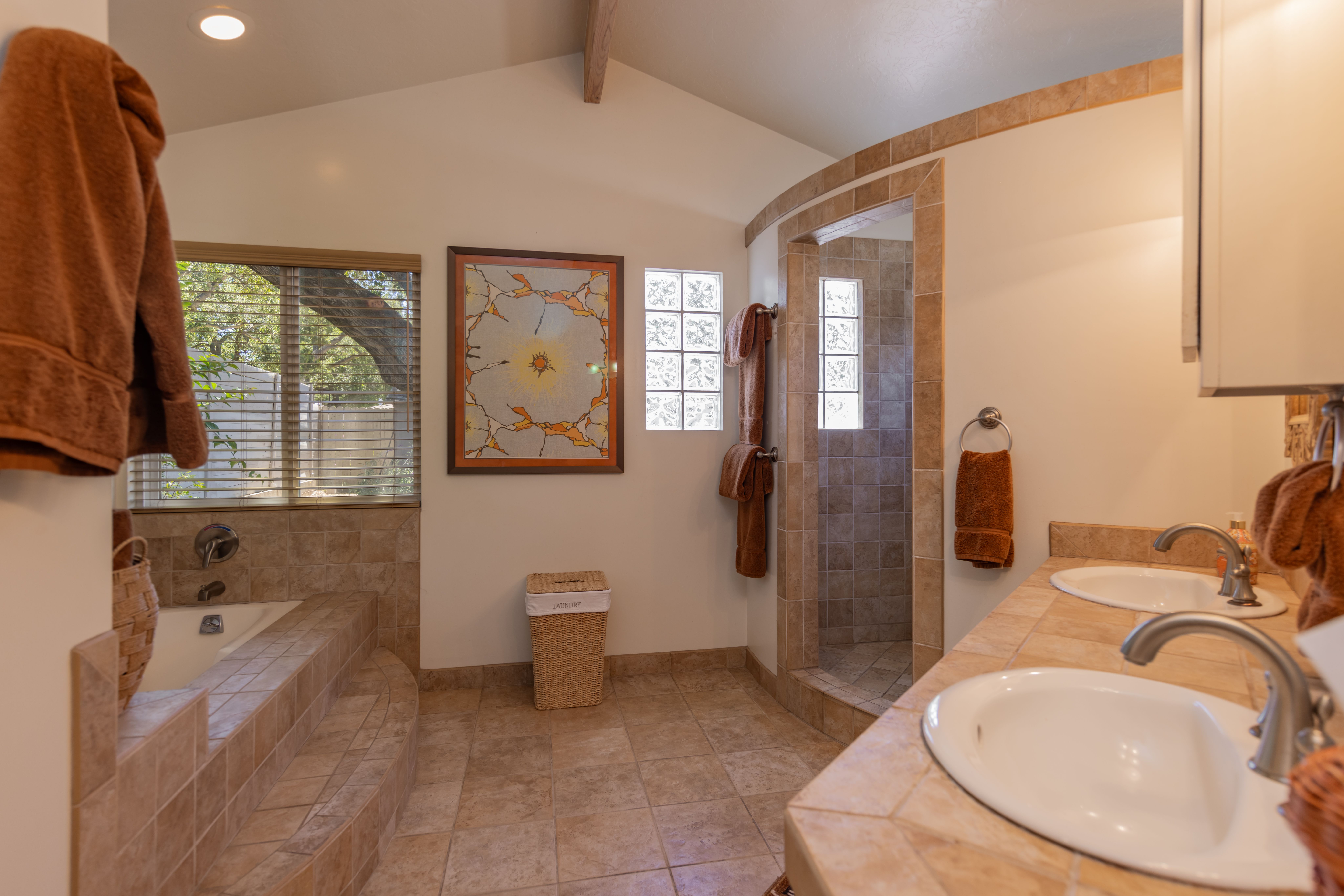 1284 Ferrara Drive, Ojai, CA 93023 - 物件實景