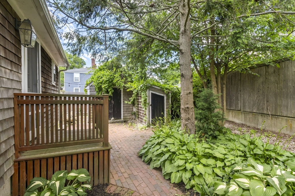 Hingham, Massachusetts, 02043, United States, 4 Bedrooms Bedrooms, ,3 BathroomsBathrooms,Residential,For Sale,1881278