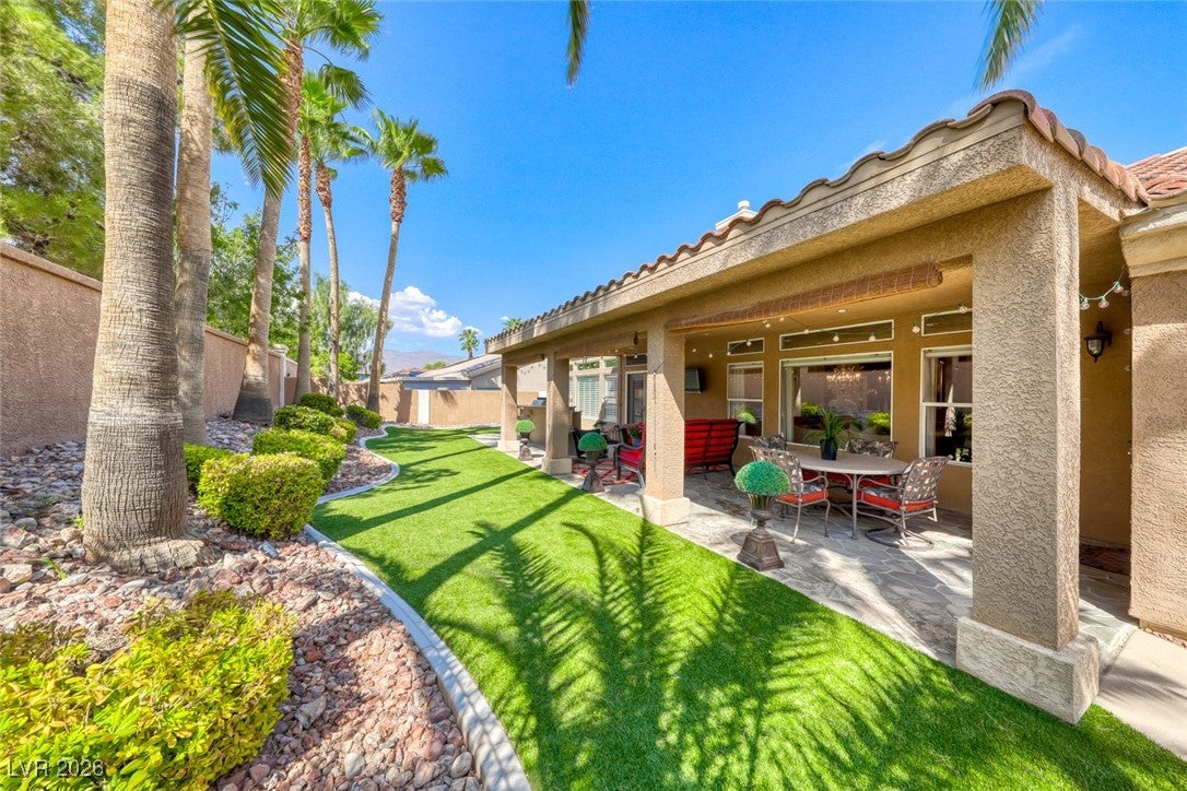 Las Vegas, Nevada, 89131, United States, 3 Bedrooms Bedrooms, ,2 BathroomsBathrooms,Residential,For Sale,2009747