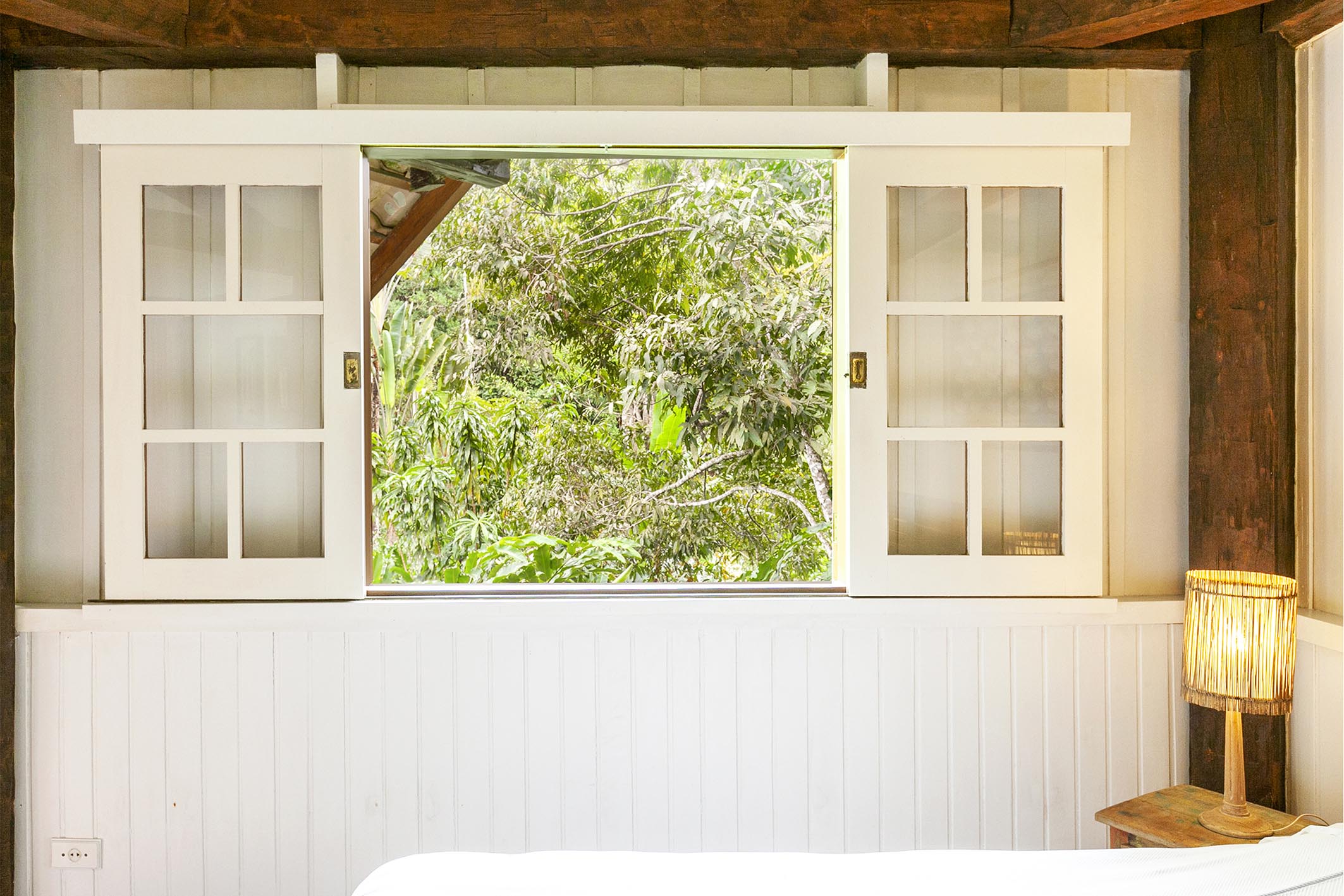  Architect-designed house surrounded by greenery in Maresias - 物件實景