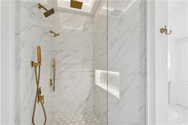 Metairie, Louisiana, 70005, United States, 6 Bedrooms Bedrooms, ,5 BathroomsBathrooms,Residential,For Sale,2010841