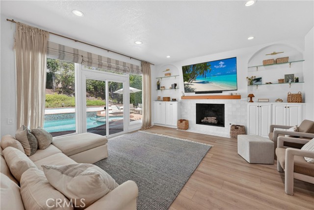Mission Viejo, California, 92692, United States, 3 Bedrooms Bedrooms, ,3 BathroomsBathrooms,Residential,For Sale,2048848